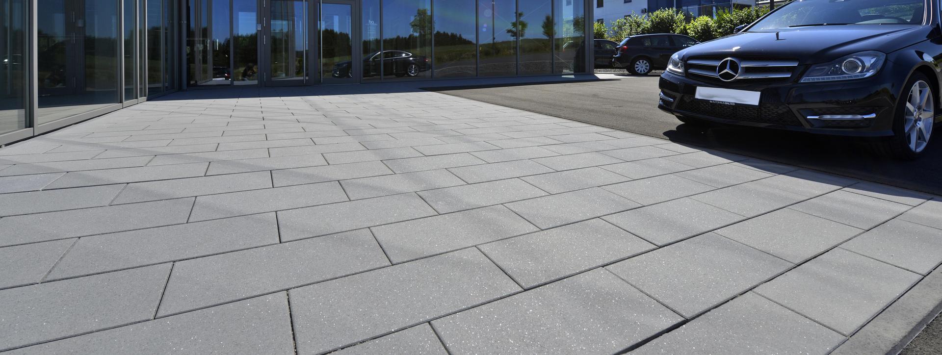 Vanity® - Élégance satinée pour vos aménagements urbains